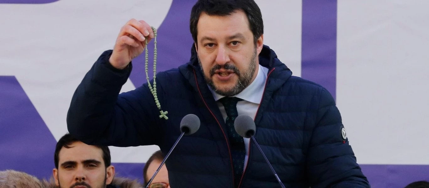 M. Σαλβίνι υπέρ Ελλήνων και Ορθοδοξίας: «Ντροπή, μετανάστες και ΜΚΟ έριξαν Σταυρό στη Λέσβο» – Λέει αυτό που δεν τόλμησε να πει ο Α. Τσίπρας